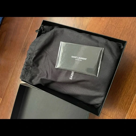 SUNSET CHAIN WALLET IN CROCODILE EMBOSSED LEATHER - Picture 5 of 9